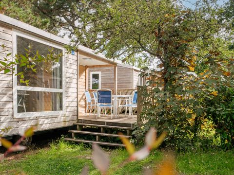 MOBILHOME 4 personnes - Standard Bois 24m² - 2 chambres + TV + Terrasse intégrée 7m²