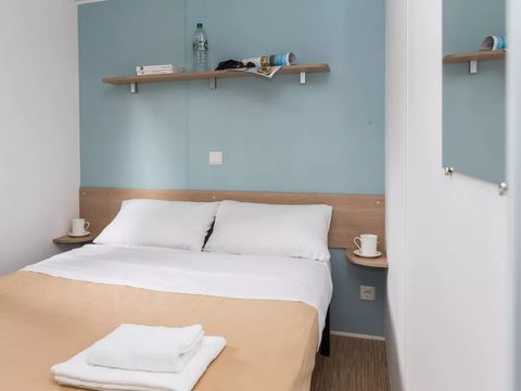 MOBILHOME 4 personnes - Premium 28m² - 2 chambres + TV + Terrasse + draps et serviettes