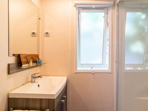 MOBILHOME 6 personnes - Mobil Home Klassic 4 Pièces 6 Personnes Climatisé