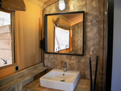 Tente en toile et en bois 5 personnes - VARADERO 2 chambres - 50 m2