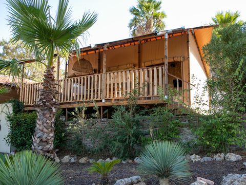 Tente en toile et en bois 5 personnes - VARADERO 2 chambres - 50 m2