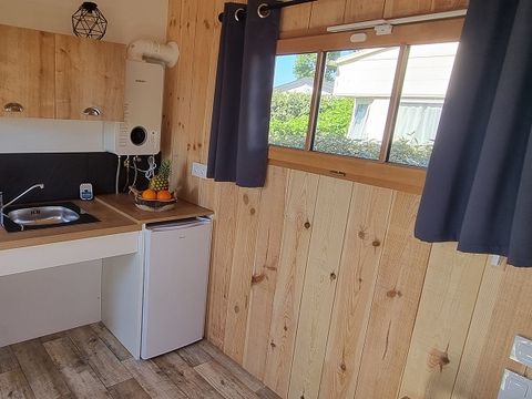 HÉBERGEMENT INSOLITE 2 personnes - CABANE IO