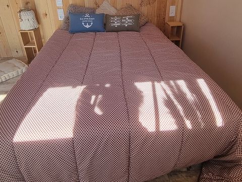 HÉBERGEMENT INSOLITE 2 personnes - CABANE IO