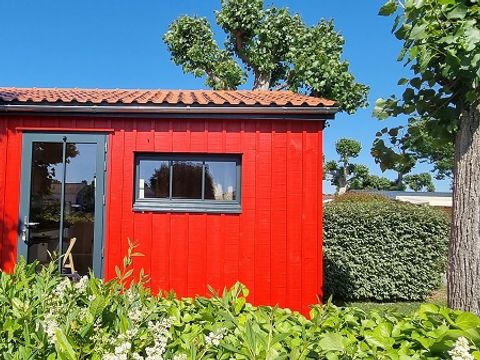 HÉBERGEMENT INSOLITE 2 personnes - CABANE IO