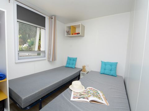 MOBILHOME 6 personnes - Cottage 4/6 personnes - 2 Chambres (CLIM  TV)