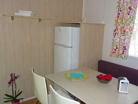 BUNGALOW 4 personnes - NATURE STANDARD sans sanitaires BUNGALOW 4 personnes - NATURE STANDARD sans sanitaires