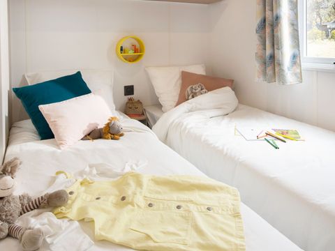 MOBILHOME 6 personnes -  Loggia PRENIUM 27,6m² (3ch-6pers) + Terrasse couverte 8m² + TV + Clim