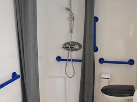 MOBILHOME 4 personnes - PMR Cottage Confort 29m² (2ch.-5pers.) + Terrasse couverte  + TV + CLIM