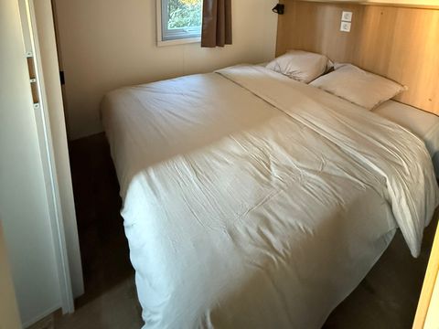 MOBILHOME 2 personnes - PREMIUM 20m² 1 chambre + TV+ Climatisation + Lave-vaisselle + terrasse couverte 10m²