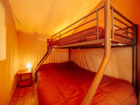 Tente en toile et en bois 2 personnes - NASSAU TENT - Prix pour 2 personnes