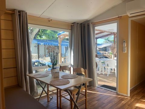 MOBILHOME 4 personnes - Loggia 32m2 + Climatisation 4 personnes