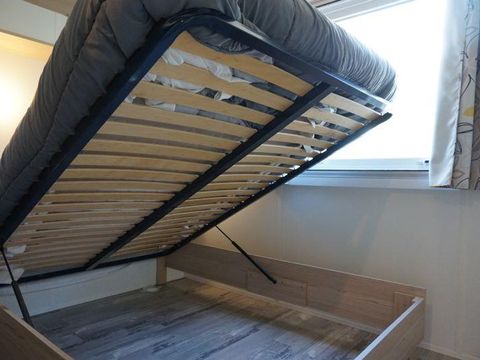 MOBILHOME 10 personnes - C- Mobil-home Quatro - 4 chambres 2 salles de douche