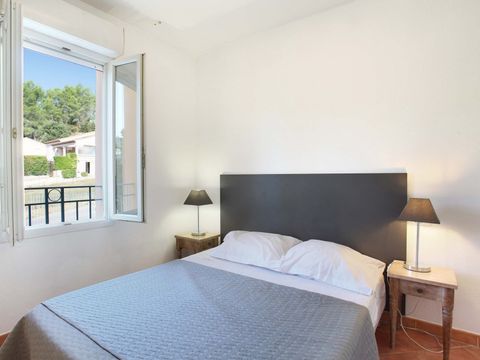 APPARTEMENT 4 personnes - (max. 2 adultes) Greoux les Bains