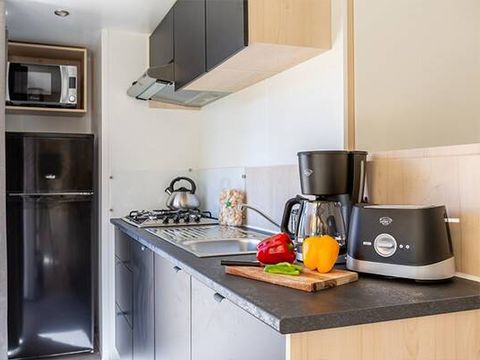 MOBILHOME 6 personnes - Mobil-home | Premium Exclusive | 3 Ch. | 6 Pers. | Terrasse surélevée | Douche tropicale | Clim. | TV