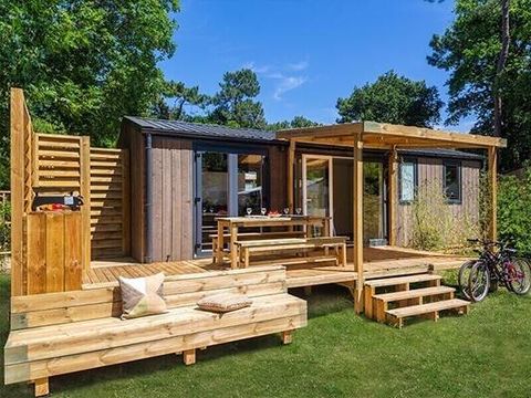 MOBILHOME 6 personnes - Mobil-home | Premium Exclusive | 3 Ch. | 6 Pers. | Terrasse surélevée | Douche tropicale | Clim. | TV