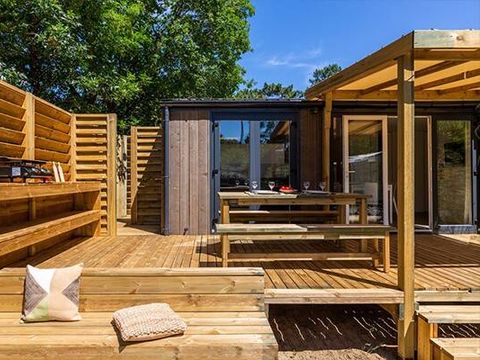 MOBILHOME 6 personnes - Mobil-home | Premium Exclusive | 3 Ch. | 6 Pers. | Terrasse surélevée | Douche tropicale | Clim. | TV