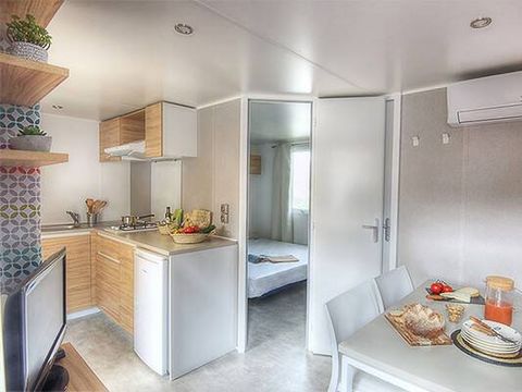 MOBILHOME 2 personnes - Mobil-home | Premium | 1 Ch. | 2 Pers. | Terrasse surélevée | Clim. | TV