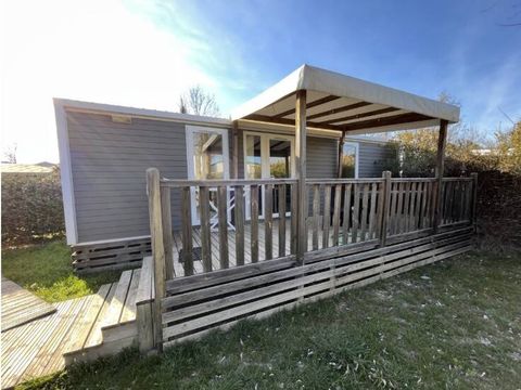 MOBILHOME 4 personnes - Ultimate | 2 Ch. | 4 Pers. | Terrasse surélevée | Jacuzzi | 2 SDB | Clim. | TV