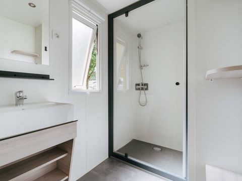 MOBILHOME 10 personnes - Mobil-home | Premium | 6 Ch. | 8/10 Pers. | Terrasse Lounge | Cuisine extérieure | 3 SDB | Clim.