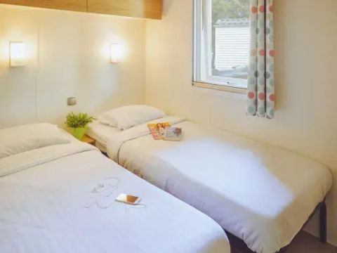 MOBILHOME 6 personnes - Premium | 3 Ch. | 6 Pers. | Terrasse Lounge | 1 SDB | Clim. | TV | By Roan