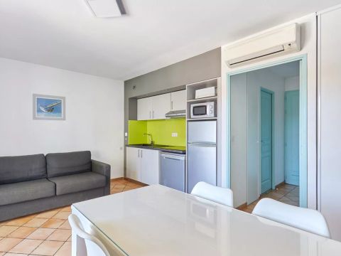 STUDIO 4 personnes - Studio cabine 4 personnes (env. 30 m²)