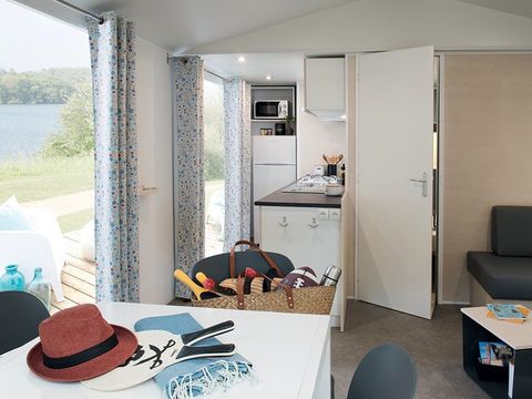 Mobilhome 6 personnes - Comfort XL | 3 Ch. | 6 Pers. | Terrasse surélevée | Clim.