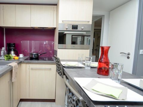 MOBILHOME 6 personnes - ALABAMA CONFORT - 2 chambres - 2 SDB - TV - CLIM - LV - LL