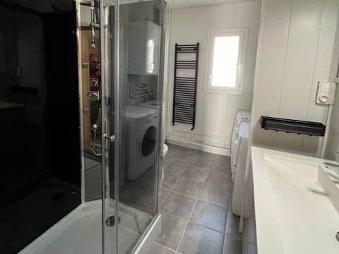 APPARTEMENT 10 personnes - 4 chambres - au 1er étage d'une maison