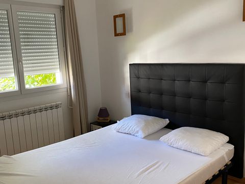 APPARTEMENT 10 personnes - 4 chambres - au 1er étage d'une maison