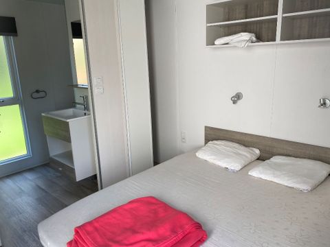 CHALET 6 personnes - ATLANTIS GRIS + 1 suite parentale dans un chalet séparé