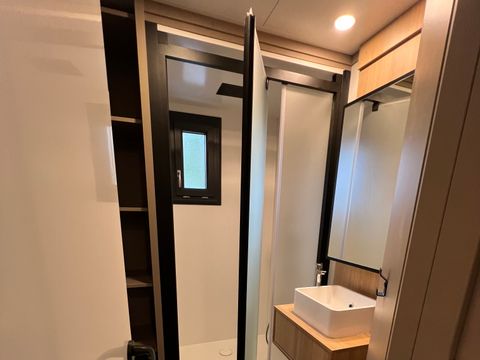 CHALET 5 personnes - HEGOA 4/5 personnes - 2 chambres + douche XL