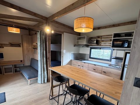 CHALET 6 personnes - ENBATA  4/6 personnes - séjour et terrasse  XL 