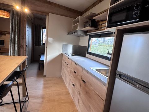 CHALET 6 personnes - ENBATA  4/6 personnes - séjour et terrasse  XL 