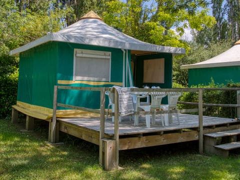 BUNGALOW TOILÉ 4 personnes - MEUBLÉ sur terrasse sans sanitaires 16 m²