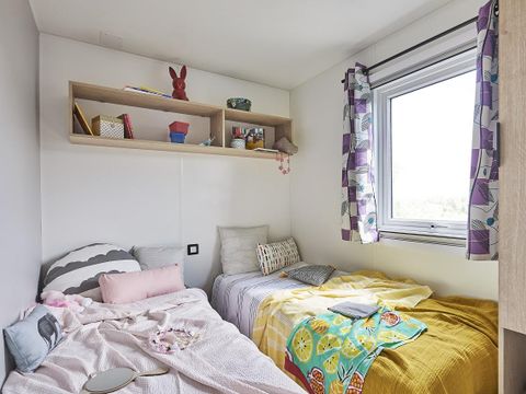Mobilhome 4 personnes - Luxe Lo77 30m² 2 chambres 1 Salle de bain