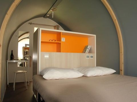 HÉBERGEMENT INSOLITE 2 personnes - MINI COCO SWEET (sans eau courante)