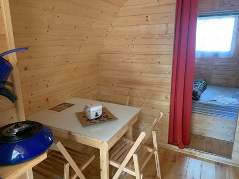 HÉBERGEMENT INSOLITE 3 personnes - BAREL  (sans douche)