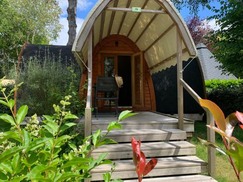 HÉBERGEMENT INSOLITE 2 personnes - Pod 2 pers. - 1 lit double - avec WC et SDB