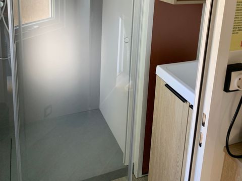 Mobilhome 8 personnes - 6/8 pers. nuitée - Terrasse couverte