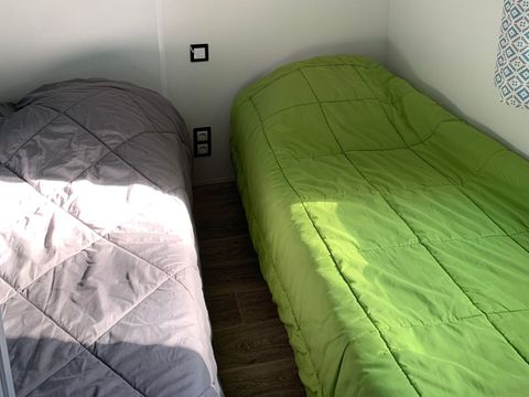Mobilhome 8 personnes - 6/8 pers. nuitée - Terrasse couverte