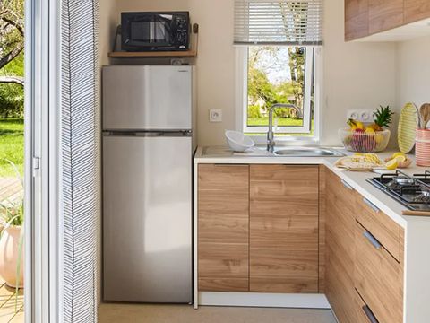 Mobilhome 14 personnes - 5 chambres (+ 1 convertible) - Terrasse couverte