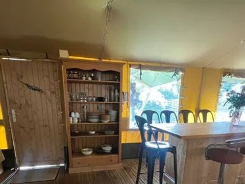 TENTE TOILE ET BOIS 7 personnes