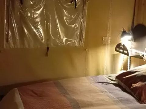 TENTE TOILE ET BOIS 7 personnes