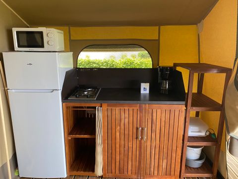 Tente en toile et en bois 4 personnes - Jungle Lodge 2 chambres terrasse couverte 34 m²