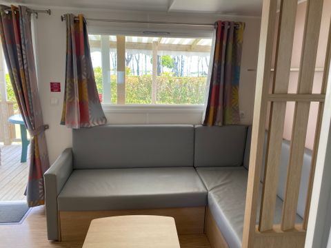 MOBILHOME 6 personnes - Standard 35m² (3 chambres) avec terrasse couverte + TV