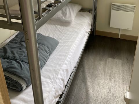 CHALET 6 personnes - Chalet Confort 39 m² (3 chambres) avec terrasse couverte + TV