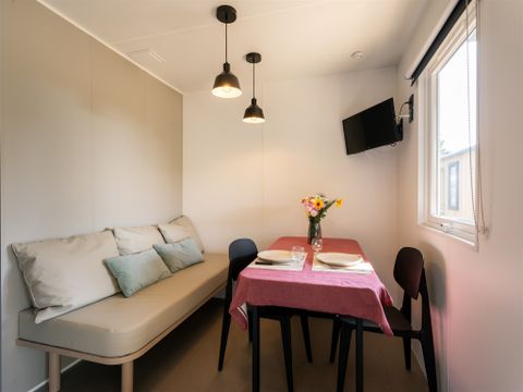 MOBILHOME 2 personnes - 1Ch Premium - TV + LV