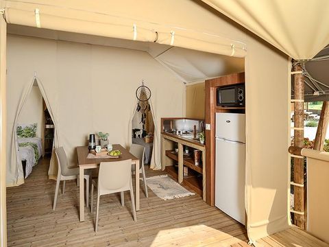 Tente en toile et en bois 5 personnes - Jungle Lodge