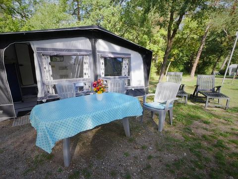 CARAVANE 2 personnes - 25 m2 sans sanitaires