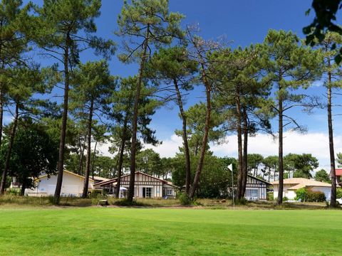 Résidence Odalys Référence Les Greens du Bassin - Camping Gironde